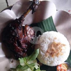 Bebek Bakar  Sambel Lalapan