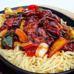 Mie Sapi Lada Hitam Hotplate