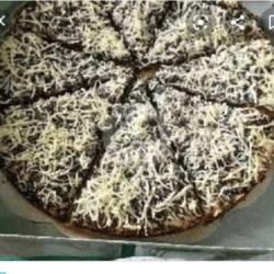 Pizza Coklat Keju