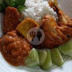 Pical Ayam   Nasi Tempe Tahu Dan Sayuran