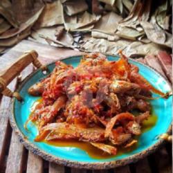 Ikan Bulu Asin Balado