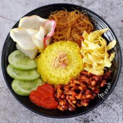 Paket Nasi Kuning Telur Tempe Bihun