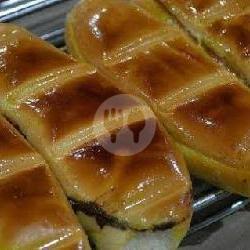 Roti Bakar Panjang Coklat Strawbery