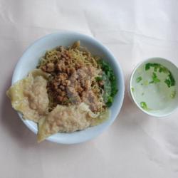 Bakmi Garing Dan Suikiaw