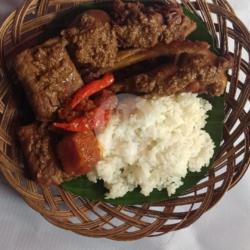 N. Gudeg   Krecek   Telor1   Ayam   Tahu / Tempe