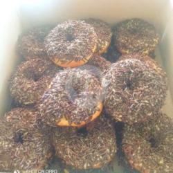 Paket Isi 12 Donat Mesis Coklat.