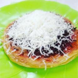 Roti Maryam Coklat Keju Strawberry Susu