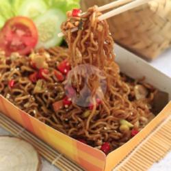 Indomie Tumis Jumbo Sambal Balado Spesial