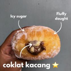 Bomboloni Premium Coklat Kacang