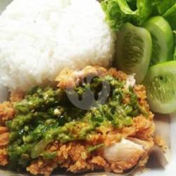 Nasi Ayam Geprek Sambel Ijo   Tempe Geprek