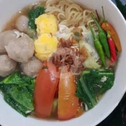 Indomi Rebus Telur  Bakso