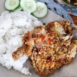 Ayam Geprek Pedas