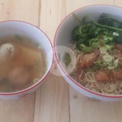 Mie Ayam Kangkung Pangsit