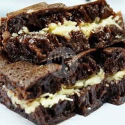 Martabak Brownies Keju Special