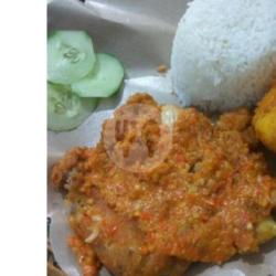 Ayam Geprek Blenger   Nasi.