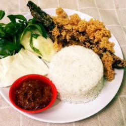 Nasi Lele Kremes