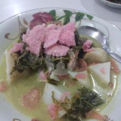 Ketupat Gulai Pakis