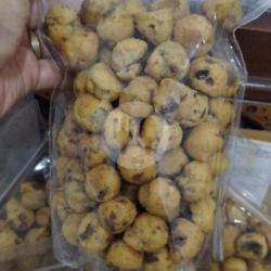 Soes Coklat Premium Wallen Nissin  250gr