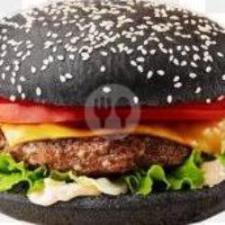 Black Beef Burger Mozarella