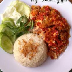 Ayam Goreng Sambel Rawit Merah   Nasi