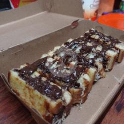 Roti Bakar Spesial Khas Bandung Choco Hazelnut Crunchy Keju