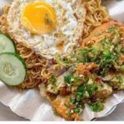 Indomie Telur Ayam Geprek Hijau