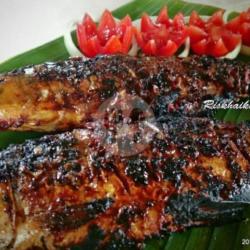 Bandeng Bakar Kecap  Sambel Dan Lalapan