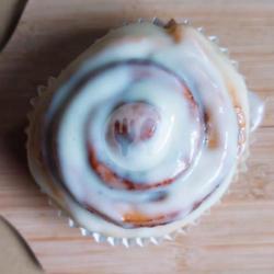 Cinnamon Roll Creme Cheese