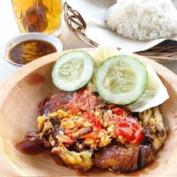 Nasi Ayam Goreng Bacem Geprek