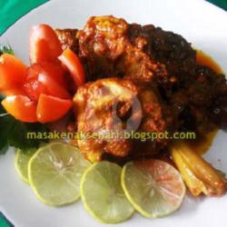 Nasi   Rendang Ayam   Sayur   Sambal   Kuah