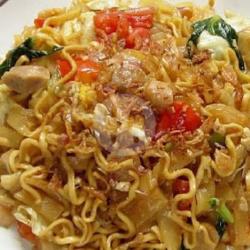 Mie Goreng Campur Kwetiaw