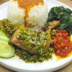 Nasi Padang Ayam Cabai Hijau