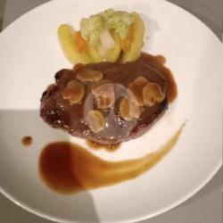 Beef Tenderloin Steak (180gr)