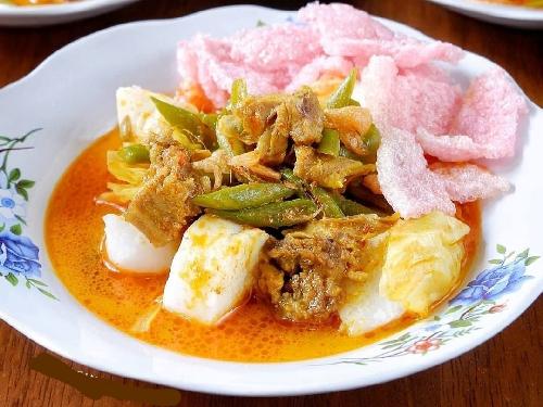 Lontong Mande, Padang Lua