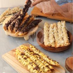 Banana Roll Dark Coklat