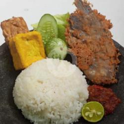 Nasi Ikan Sepat Asin