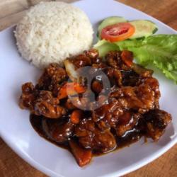 Nasi Ayam Lada Hitam