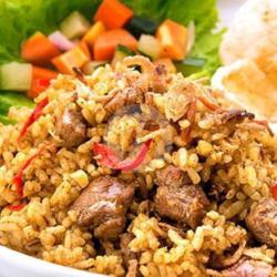 Nasi Goreng Dengan Irisan Ayam Telor Campur