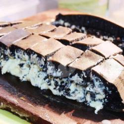Biasa Black Forest Kacang Coklat