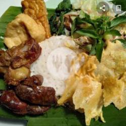 Nasi Pecel Ati Ampla Bakwan Jagung