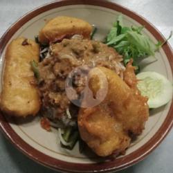 Nasi Pecel Ayam Sayap