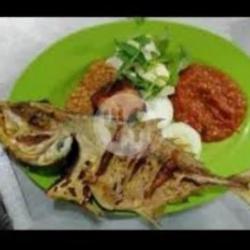 Ikan Trakulu Goreng Lalapan