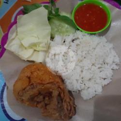 Nasi Lalapan/tempong Ayam Sedang