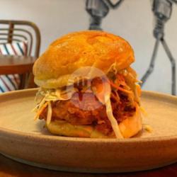 Brioche Bun,southern Fried Chicken Burger Drink Of Your Choice