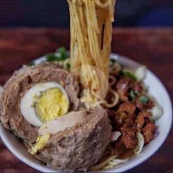 Mie Aym Bakso Telut