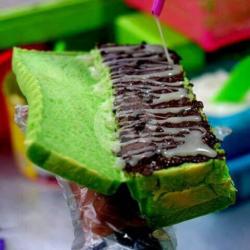 Roti Bakar/kukus Pandan Full Coklat Susu