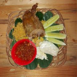 Bebek Bakar Kremes Gurih