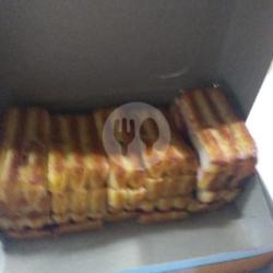 Roti Bakar Bandung Bluberi Nanas