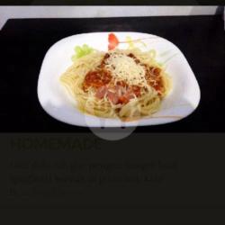 Spaghetti Cheese Bolognese