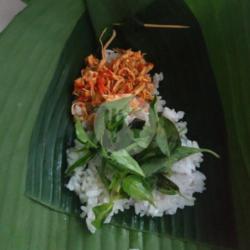 Nasi Bakar Kemangi Ayam Pedas